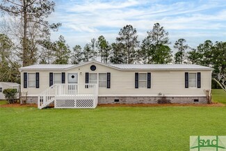 324 Mockingbird Dr, Springfield, GA 31329