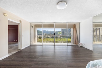 430 Keoniana St Unit 1007, Honolulu, HI 96815