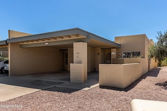 909 N Capron Place, Tucson, AZ 85710