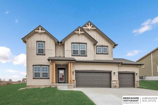 11060 Pintail Dr, Papillion, NE 68046