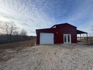 24448 Heritage Rd, Bevier, MO 63532