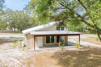 1889 SW 15th St, Bell, FL 32619