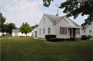 424 S Gibson St, Gibsonburg, OH 43431