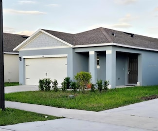 1811 Post Oak Dr, Davenport, FL 33837