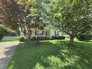 460 Caney Ln, Clarksville, TN 37040