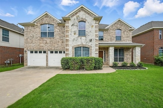 421 Roundrock Ln, Fort Worth, TX 76140