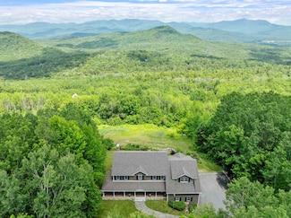 15 Glade Cir, Campton, NH 03223