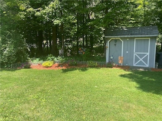 101 Lake Shore Dr N, Maryland, NY 12116