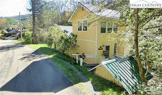 232 Cole Hollow Rd, Newland, NC 28657