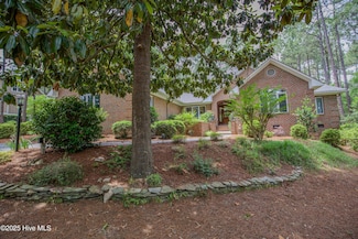 17 Troon Dr, Pinehurst, NC 28374