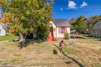 203 Thomas St, Stoneville, NC 27048