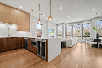 160 Central Ave Unit 3, Jersey City, NJ 07307