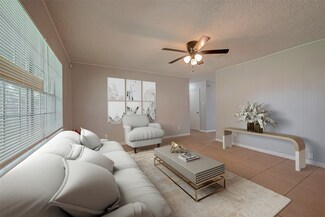 12123 Chimney Rock Rd, Houston, TX 77035