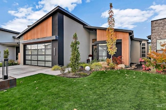 3353 S Eagle Brook Ln, Eagle, ID 83616