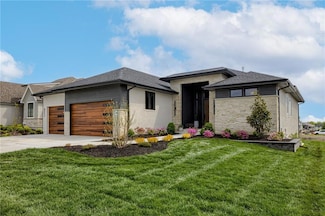 4511 W 136th St, Leawood, KS 66224