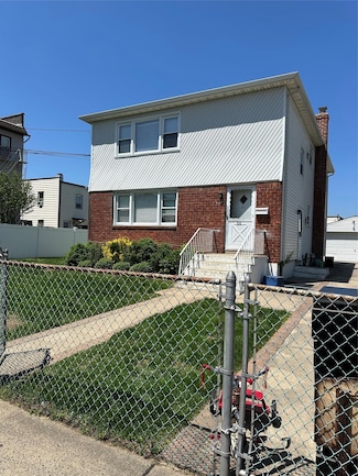 50 Mahland Place, Oceanside, NY 11572