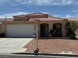 951 Country Back Rd, Las Vegas, NV 89123