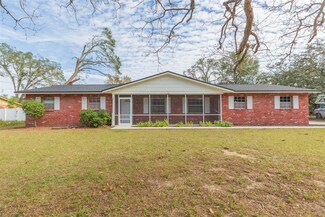 1905 Bryan Rd, Brandon, FL 33511
