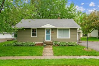 850 Charlotte St, Hammond, WI 54015