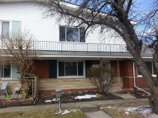 8641 N National Ave, Niles, IL 60714