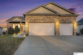 8922 S 29th St, Lincoln, NE 68516