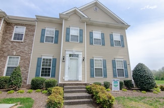 3002 New Port Valley Cir, Thompsons Station, TN 37179