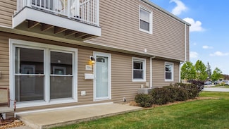7950 163rd Place Unit 18, Tinley Park, IL 60477
