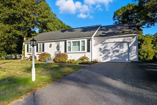 78 Seaboard Ln, Hyannis, MA 02601