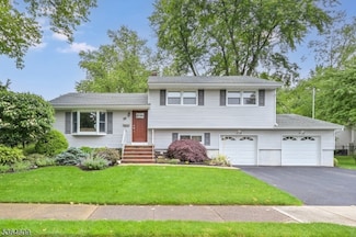 39 Terrace Rd, Wayne, NJ 07470