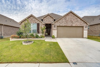 957 Crest Breeze Dr, Haslet, TX 76052