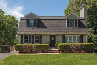 8 Prescott Way, Woburn, MA 01801