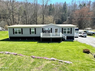 680 Saint Charles Rd, Pennington Gap, VA 24277