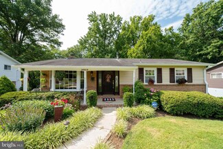 5013 King Richard Dr, Annandale, VA 22003