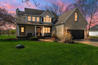 16 Stonegate Dr, Valparaiso, IN 46385