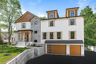 443 Central Ave, Needham Heights, MA 02494