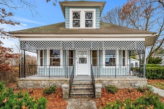 11 Devonshire St, Lawrence, MA 01843