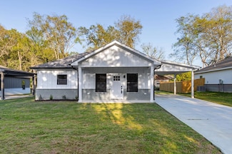 104 N Garvan St, Lufkin, TX 75901