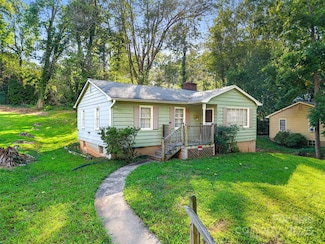 16 Melbourne Place, Asheville, NC 28801