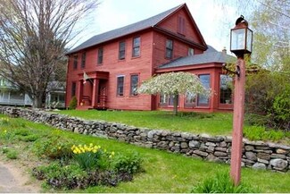 8 N Main St, Brimfield, MA 01010