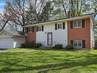 1291 Banbury Rd, Mundelein, IL 60060
