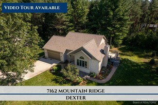 7162 Mountain Ridge Rd, Dexter, MI 48130
