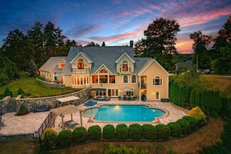 23 Arrowhead Dr, Bedford, NH 03110