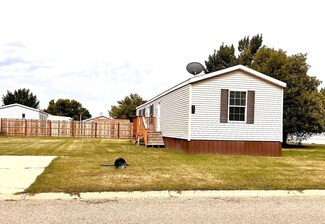 406 31st Ave SE, Minot, ND 58701