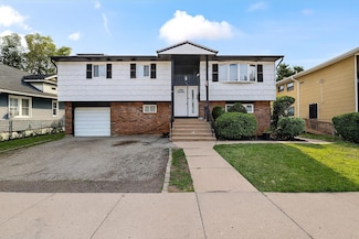 22 Hudson Place, Hempstead, NY 11550