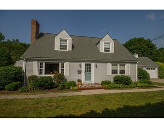481 Slocum Rd, North Dartmouth, MA 02747