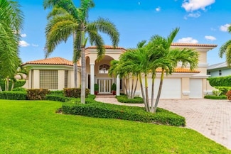 9 Island Rd, Sewalls Point, FL 34996