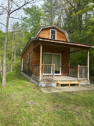 39 1st Ave, Whitehall, NY 12887