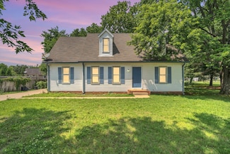 1222 Myers Dr, Murfreesboro, TN 37129