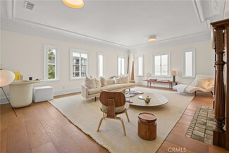 320 S Kingsley Dr, Los Angeles, CA 90020