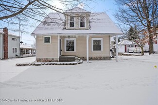 416 E Oak St, Mason, MI 48854